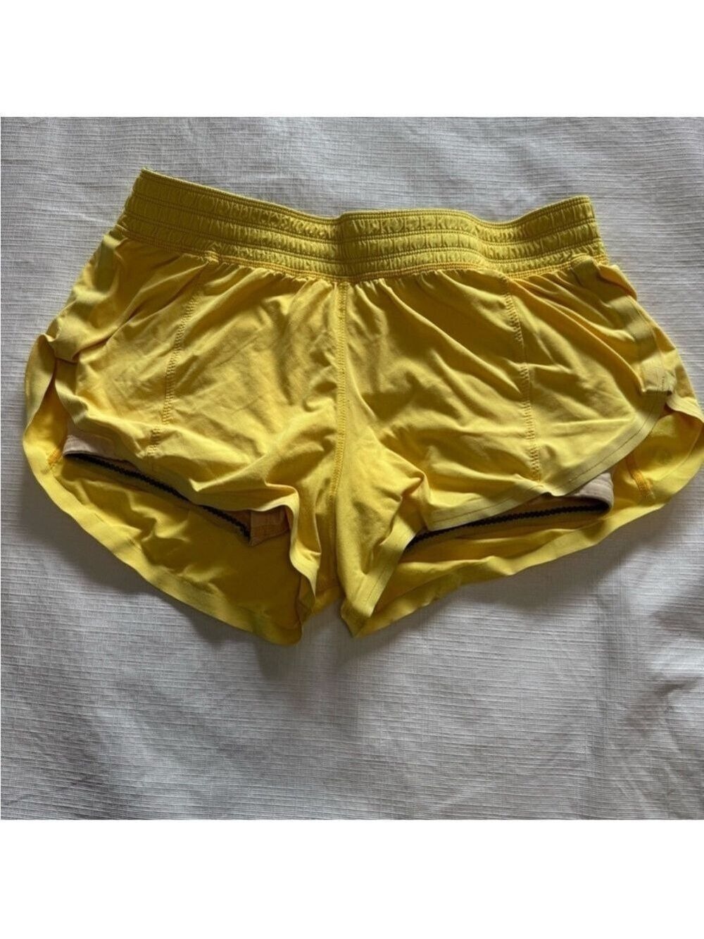 Lululemon Athletica Hotty Hot Vibrant Yellow Running Shorts size 4